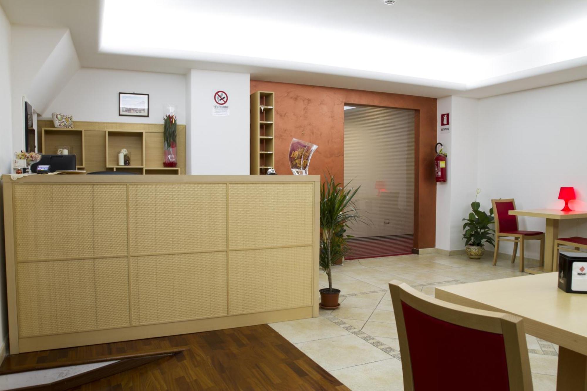 Hotel Catania Town Bagian luar foto