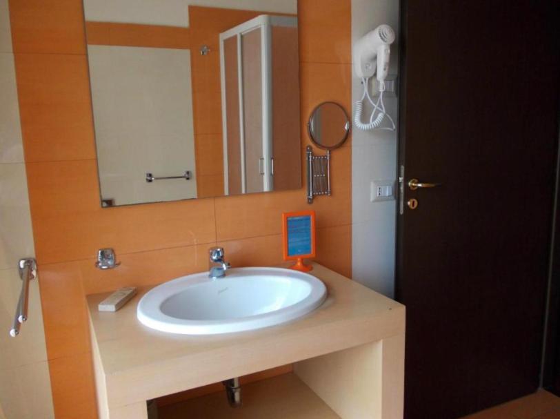Hotel Catania Town Bagian luar foto
